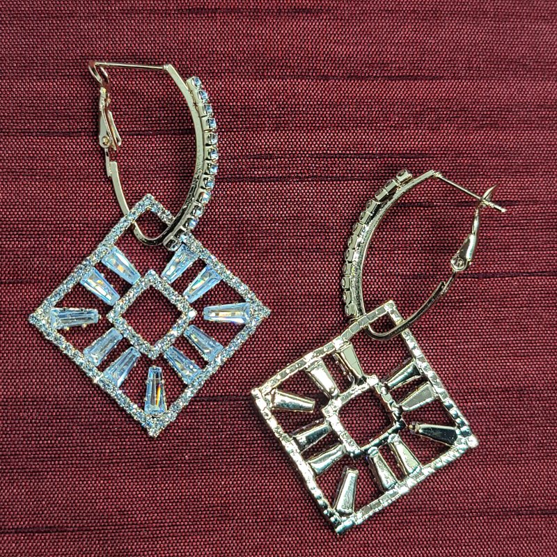 Square Hoop Earrings - Image 3