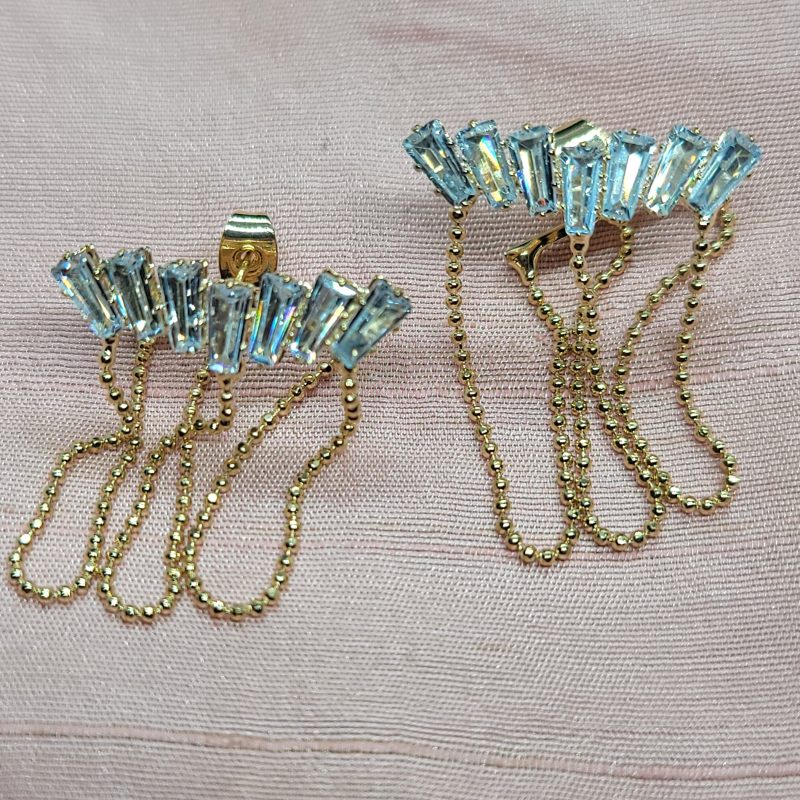 Chic Clustered Ear Cuff