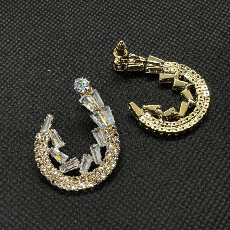 Classy Wave Earrings (Champagne) - Image 3