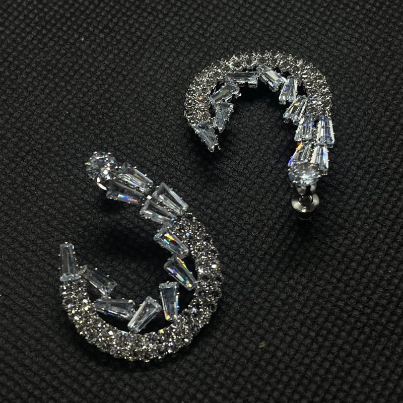 Classy Wave Earrings (Silver) - Image 3