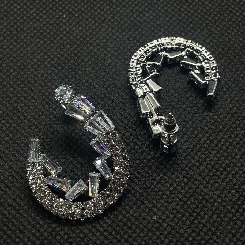 Classy Wave Earrings (Silver) - Image 2