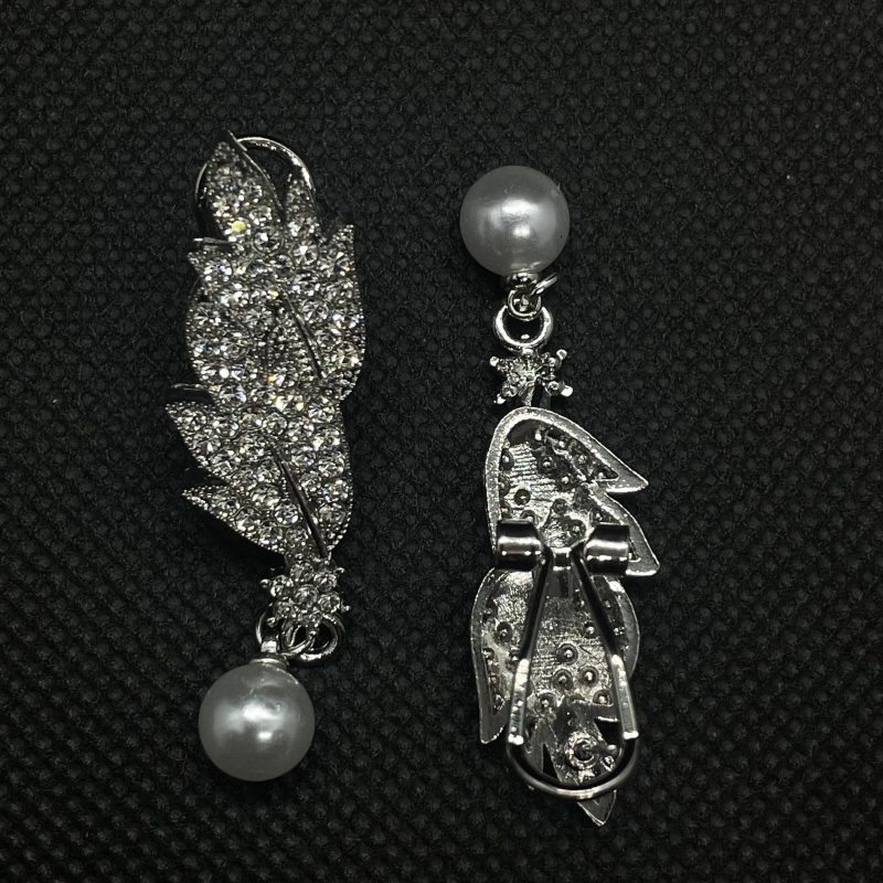 Rhinestone Leaf Drop Earrings (Silver) - Image 3