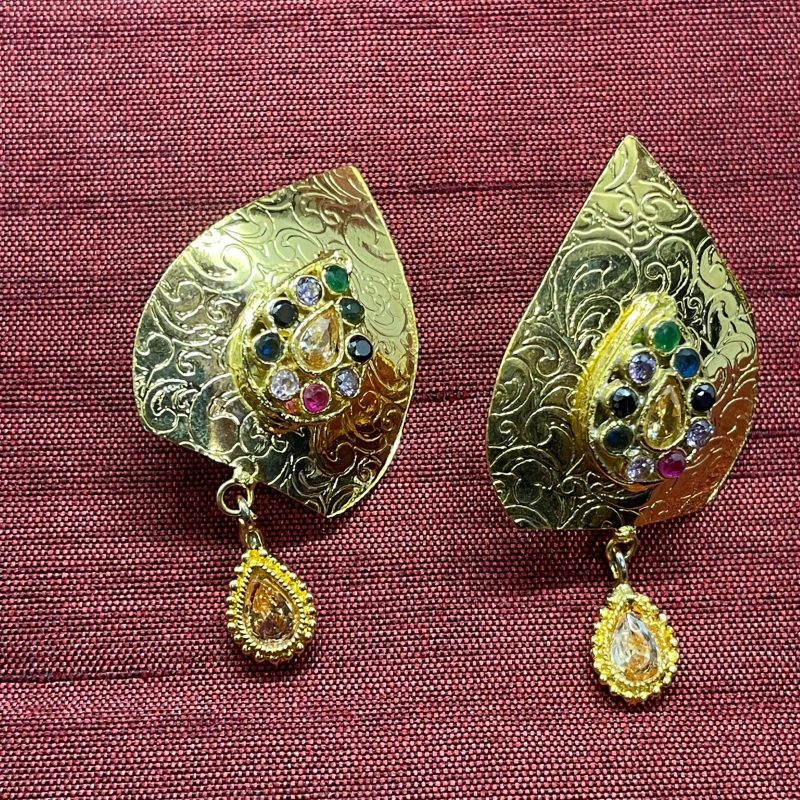 Gold Monstera Leaf Earring
