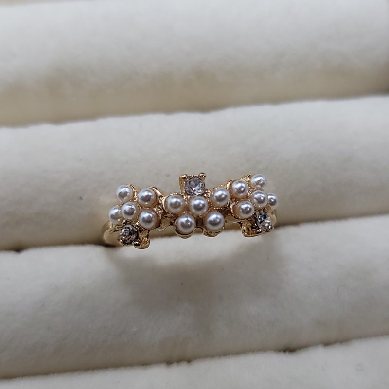 Pearl Ring With Stone - Image 3