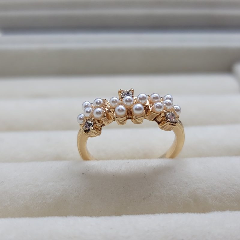 Pearl Ring With Stone - Image 2