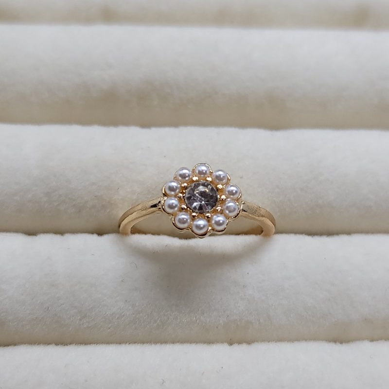 Pearl Ring With Stone - Image 3