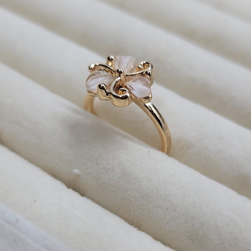 Sterling Floral Ring Golden