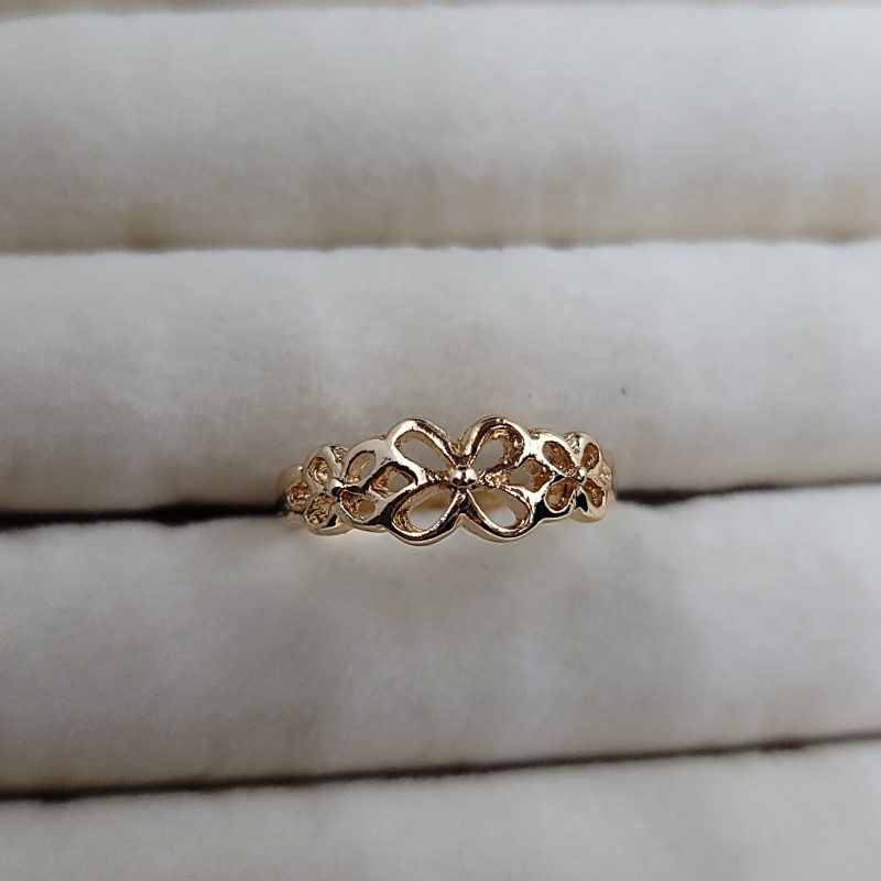 Golden Flower Ring - Image 3